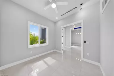 2929 SW 6th Pl, Cape Coral, FL 33914 - Photo 30