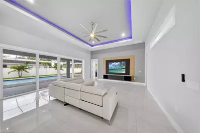 2929 SW 6th Pl, Cape Coral, FL 33914 - Photo 8