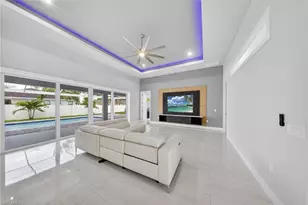 2929 SW 6th Pl, Cape Coral, FL 33914 - Photo 8