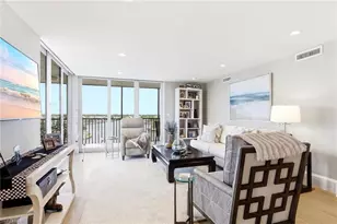 10420 Gulf Shore Dr, Naples, FL 34108 - Photo 8