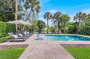 841 107th Ave N, Naples, FL 34108 - Photo 2