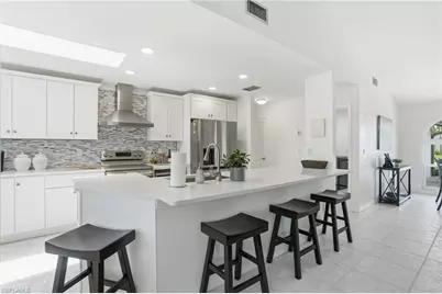 132 Bordeaux Cir, Naples, FL 34112 - Photo 4