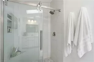 132 Bordeaux Cir, Naples, FL 34112 - Photo 10