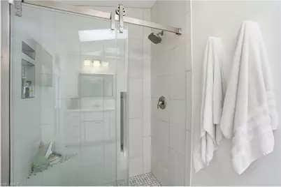 132 Bordeaux Cir, Naples, FL 34112 - Photo 10