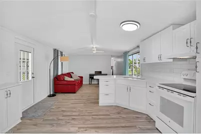221 Grassy Key Ln, Naples, FL 34114 - Photo 10