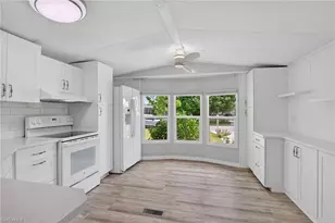221 Grassy Key Ln, Naples, FL 34114 - Photo 8