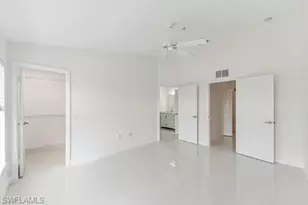 827 Hampton Cir, Naples, FL 34105 - Photo 12