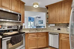 1535 Trafalgar Ln, Naples, FL 34116 - Photo 10