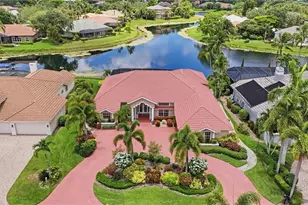 11811 Longshore Way E, Naples, FL 34119 - Photo 4