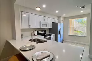 6920 Huntington Lakes Cir, Naples, FL 34119 - Photo 2
