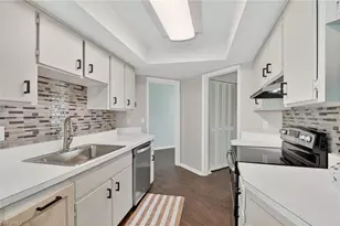3940 Skyway Dr, Naples, FL 34112 - Photo 14