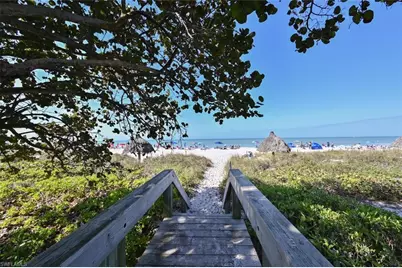 981 Hampton Cir #119, Naples, FL 34105 - Photo 28