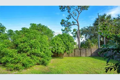 3555 Poinsettia Ave, Naples, FL 34104 - Photo 36