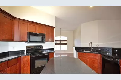 3555 Poinsettia Ave, Naples, FL 34104 - Photo 16