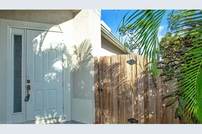 3555 Poinsettia Ave, Naples, FL 34104 - Photo 10