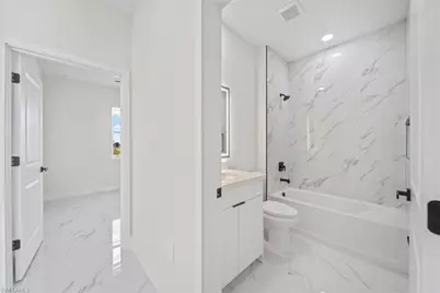 29 Diplomat Pkwy E, Cape Coral, FL 33909 - Photo 16