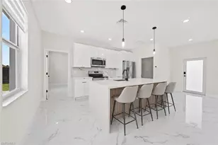 29 Diplomat Pkwy E, Cape Coral, FL 33909 - Photo 10
