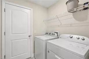 3728 Yucatan Pkwy, Cape Coral, FL 33993 - Photo 10