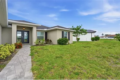 3728 Yucatan Pkwy, Cape Coral, FL 33993 - Photo 2