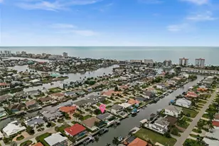 373 Egret Ave, Naples, FL 34108 - Photo 34