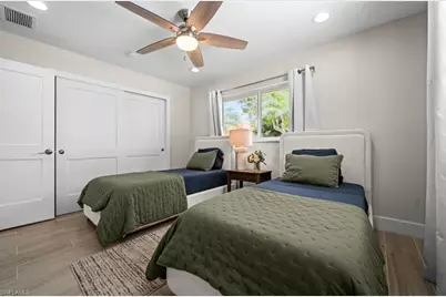 373 Egret Ave, Naples, FL 34108 - Photo 20