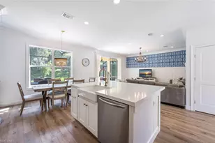 1262 Barrigona Ct, Naples, FL 34119 - Photo 6