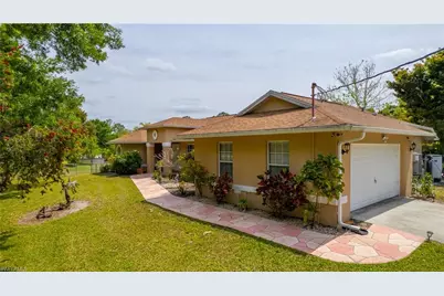 3226 52nd Ave NE, Naples, FL 34120 - Photo 2