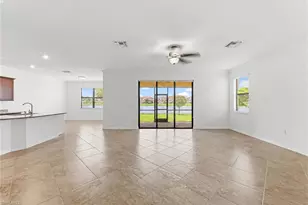 1575 Santiago Cir, Naples, FL 34113 - Photo 6