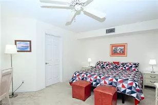 565 Beachwalk Cir, Naples, FL 34108 - Photo 14