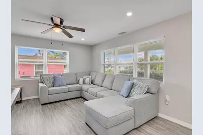 195 Hibiscus Dr, Fort Myers Beach, FL 33931 - Photo 12