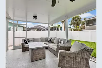 195 Hibiscus Dr, Fort Myers Beach, FL 33931 - Photo 26