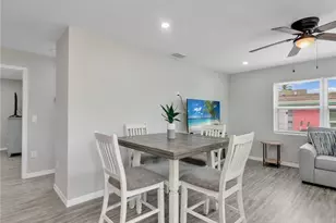 195 Hibiscus Dr, Fort Myers Beach, FL 33931 - Photo 10
