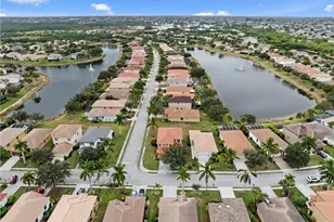 2727 Blue Cypress Lake Ct, Cape Coral, FL 33909 - Photo 34