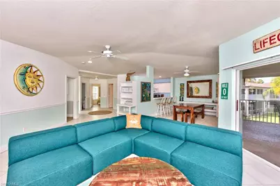 1100 Diamond Cir #1104, Naples, FL 34110 - Photo 4