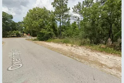 2035 Oxenham Ave, Spring Hill, FL 34610 - Photo 4