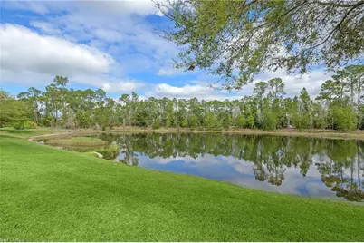 975 Tivoli Ct, Naples, FL 34104 - Photo 10