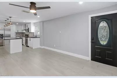 3577 Hibiscus Ave, Naples, FL 34104 - Photo 2