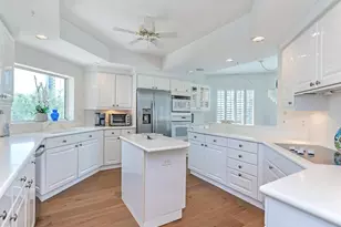 7425 Pelican Bay Blvd, Naples, FL 34108 - Photo 4