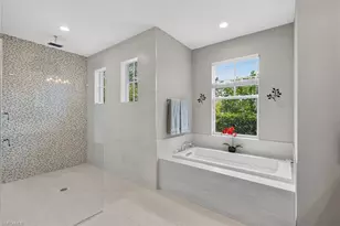 37 Johnnycake Dr, Naples, FL 34110 - Photo 8
