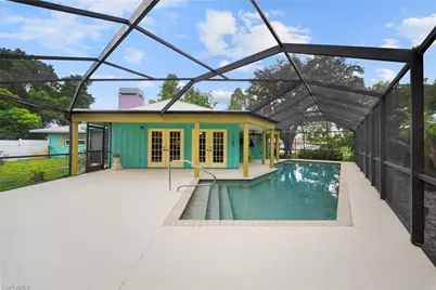 8700 Exeter St, Fort Myers, FL 33907 - Photo 16