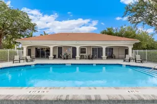 9936 Springlake Cir, Estero, FL 33928 - Photo 6