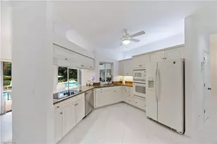 816 Turkey Oak Ln, Naples, FL 34108 - Photo 10