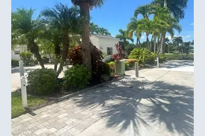 1311 Diamond Lake Cir, Naples, FL 34114 - Photo 8