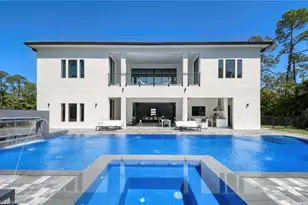 5160 Teak Wood Dr, Naples, FL 34119 - Photo 8