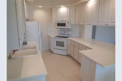 3914 Upolo Ln, Naples, FL 34119 - Photo 4