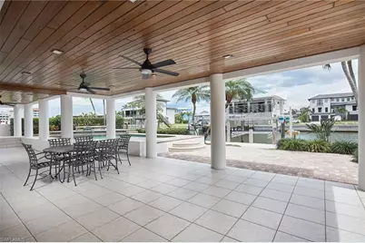 319 Lagoon Ave, Naples, FL 34108 - Photo 38
