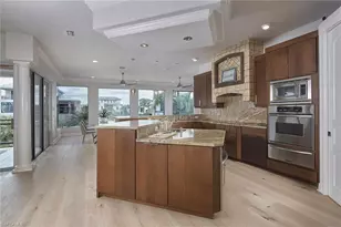 319 Lagoon Ave, Naples, FL 34108 - Photo 16