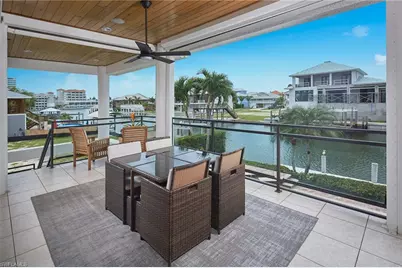 319 Lagoon Ave, Naples, FL 34108 - Photo 10