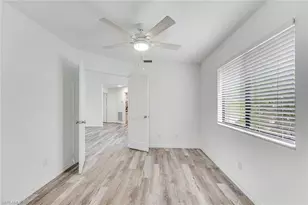 142 Bennington Dr, Naples, FL 34104 - Photo 16