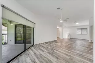 142 Bennington Dr, Naples, FL 34104 - Photo 4